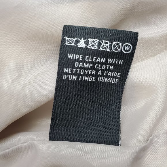 LE CHATEAU | Faux leather white moto jacket zippers size XS - Picture 8 of 8